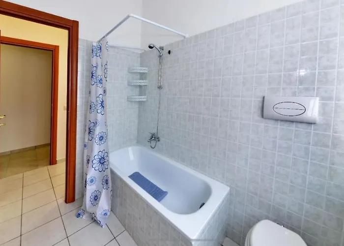 Fenix House فولينيو